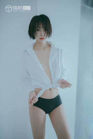 女生把筷子放屁眼里